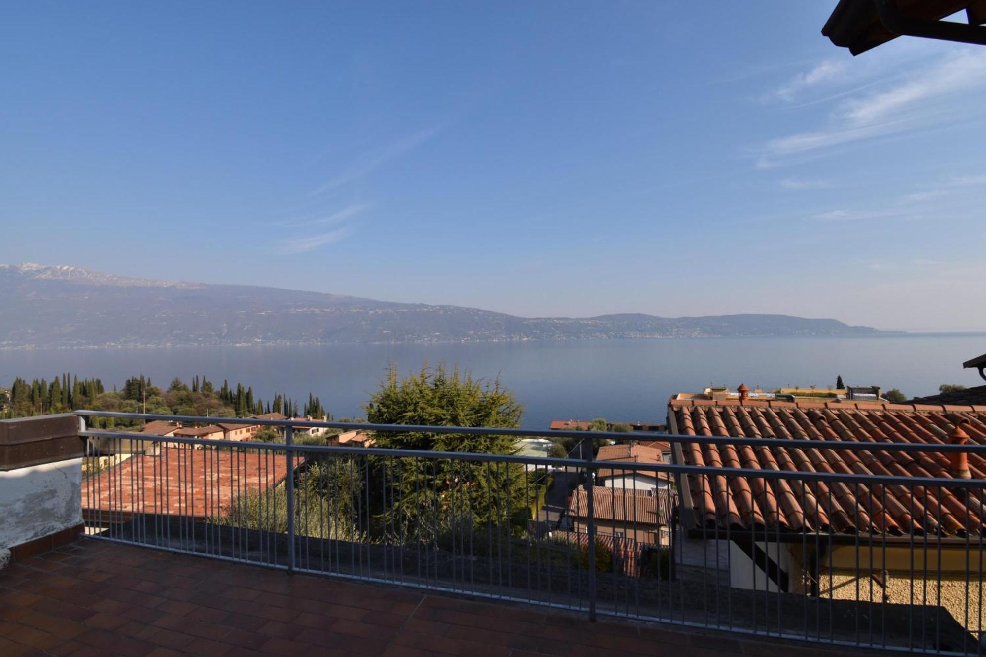 Angela -Terrace & Beautiful View Lake - Happy Rentals Toscolano Maderno Exterior foto